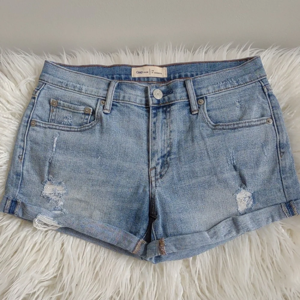 GAP SHORTS 26 Denim Size 2